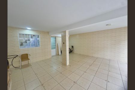 Casa de condomínio à venda com 174m², 3 quartos e 4 vagas Casa de condomínio à venda com 174m², 3 quartos e 4 vagasGaragem