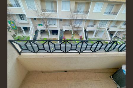 Casa de condomínio à venda com 174m², 3 quartos e 4 vagas Casa de condomínio à venda com 174m², 3 quartos e 4 vagasSacada do quarto