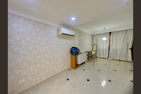 Sala de casa de condomínio à venda com 3 quartos, 174m² em Vila Sao Joao, Guarulhos