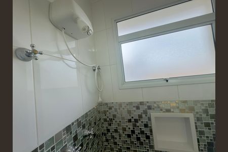 Casa de condomínio à venda com 174m², 3 quartos e 4 vagas Casa de condomínio à venda com 174m², 3 quartos e 4 vagasBanheiro 1