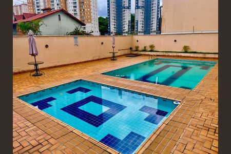 Casa de condomínio à venda com 174m², 3 quartos e 4 vagas Casa de condomínio à venda com 174m², 3 quartos e 4 vagasPiscina