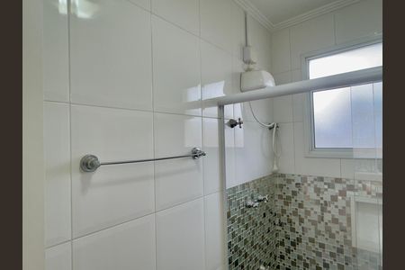 Casa de condomínio à venda com 174m², 3 quartos e 4 vagas Casa de condomínio à venda com 174m², 3 quartos e 4 vagasBanheiro 1