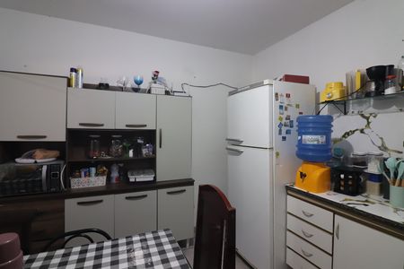 Casa à venda com 214m², 4 quartos e 2 vagasCozinha 2