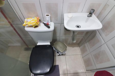 Casa à venda com 214m², 4 quartos e 2 vagasBanheiro 1