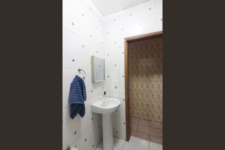 Casa à venda com 214m², 4 quartos e 2 vagasBanheiro 4