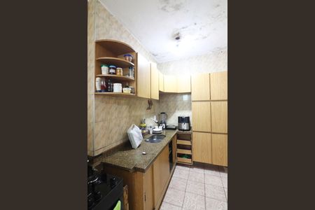 Casa à venda com 214m², 4 quartos e 2 vagasCozinha 3