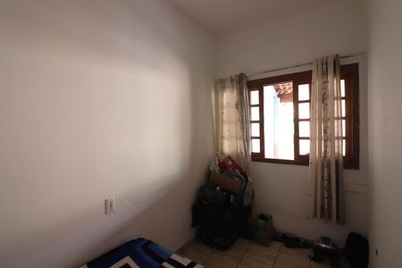 Casa à venda com 214m², 4 quartos e 2 vagasQuarto 1
