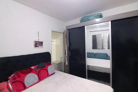 Casa à venda com 214m², 4 quartos e 2 vagasQuarto 5
