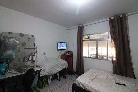 Casa à venda com 214m², 4 quartos e 2 vagasQuarto 4
