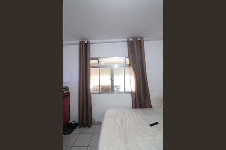 Casa à venda com 214m², 4 quartos e 2 vagasQuarto 4