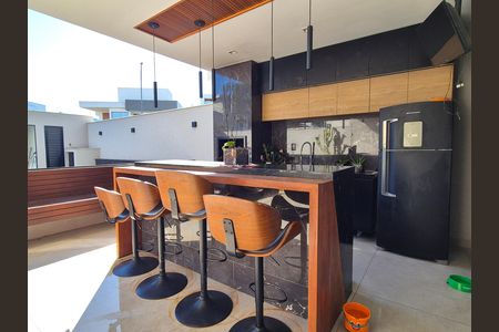 Casa de condomínio para alugar com 368m², 5 quartos e 2 vagas