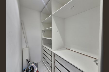 Casa de condomínio para alugar com 368m², 5 quartos e 2 vagas