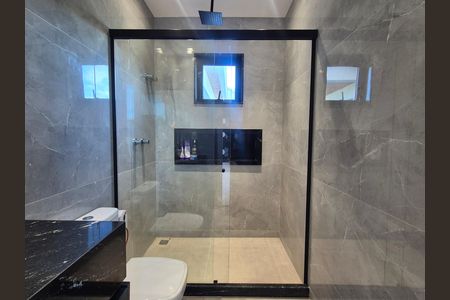 Casa de condomínio para alugar com 368m², 5 quartos e 2 vagas