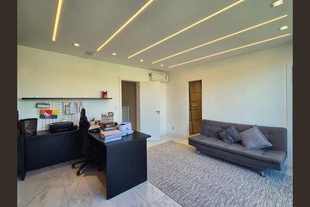 Casa de condomínio para alugar com 368m², 5 quartos e 2 vagas