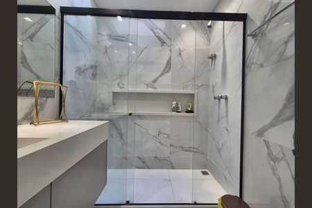 Casa de condomínio para alugar com 368m², 5 quartos e 2 vagas