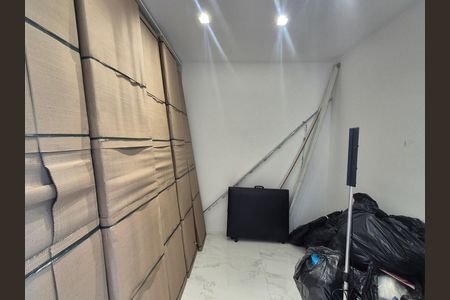 Casa de condomínio para alugar com 368m², 5 quartos e 2 vagas