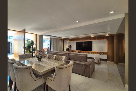 Casa de Condomínio à venda com 5 quartos, 368m² em Recreio dos Bandeirantes, Rio de Janeiro