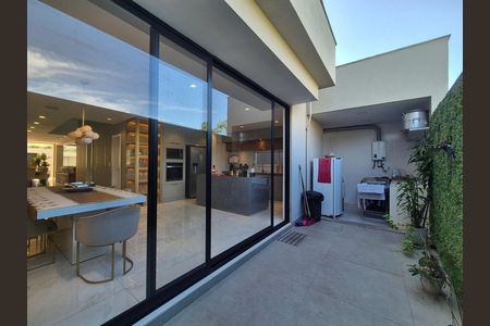 Casa de Condomínio à venda com 5 quartos, 368m² em Recreio dos Bandeirantes, Rio de Janeiro