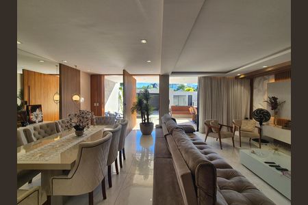 Casa de condomínio para alugar com 368m², 5 quartos e 2 vagas