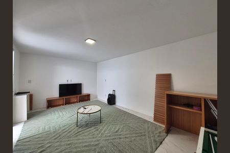 Casa de condomínio para alugar com 368m², 5 quartos e 2 vagas