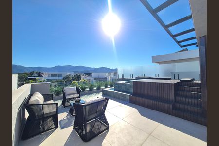 Casa de condomínio para alugar com 368m², 5 quartos e 2 vagas