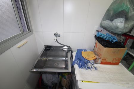 Apartamento para alugar com 58m², 2 quartos e 1 vagaÁrea de Serviço