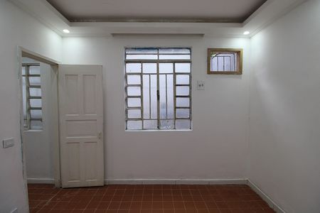 Quarto de casa para alugar com 1 quarto, 70m² em Olinda, Nilópolis