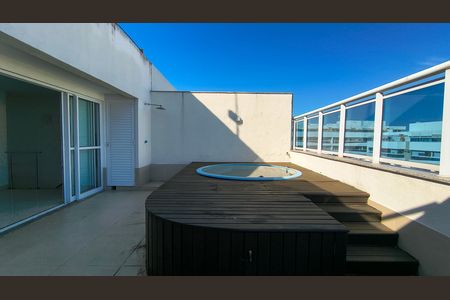 Apartamento à venda com 198m², 5 quartos e 3 vagasCobertura 