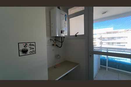 Apartamento à venda com 198m², 5 quartos e 3 vagasCozinha e Área de Serviço 