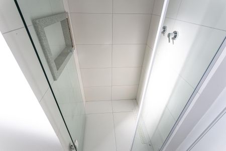 Banheiro de kitnet/studio à venda com 1 quarto, 36m² em Vila Azevedo, São Paulo