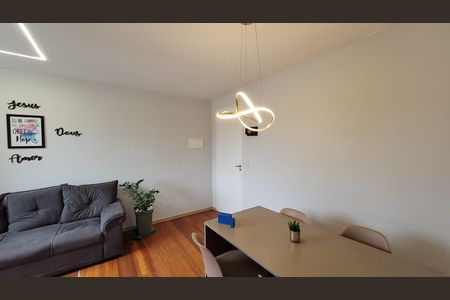 Sala de apartamento para alugar com 2 quartos, 46m² em Vila Sao Carlos, Itaquaquecetuba