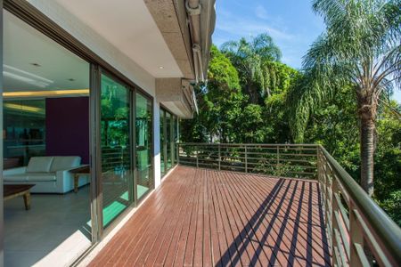 Apartamento à venda com 4 quartos, 250m² em São Francisco, Niterói