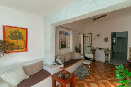 Casa à venda com 6 quartos, 250m² em Dona Clara, Belo Horizonte