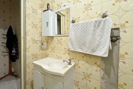 Casa à venda com 100m², 3 quartos e 2 vagasBanheiro - Suíte