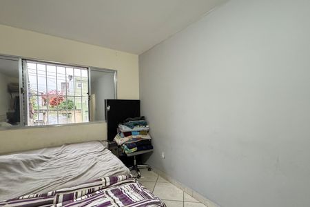 Casa à venda com 100m², 3 quartos e 2 vagasQuarto 2