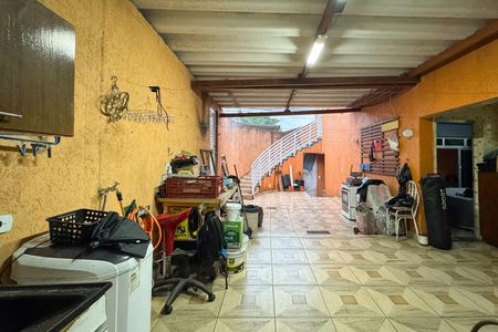 Casa à venda com 100m², 3 quartos e 2 vagasQuintal 