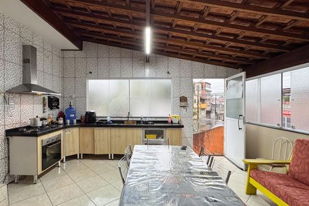Casa à venda com 100m², 3 quartos e 2 vagasCozinha 