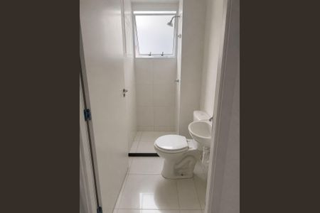 Banheiro de apartamento para alugar com 2 quartos, 42m² em Engenho Novo, Rio de Janeiro