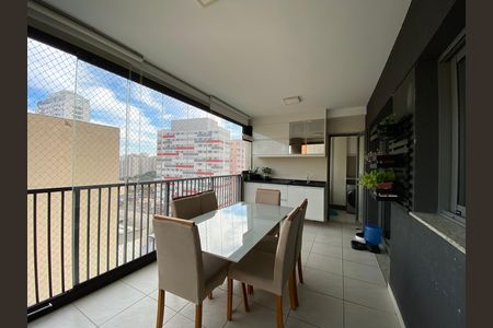 Apartamento à venda com 72m², 2 quartos e 1 vaga Apartamento à venda com 72m², 2 quartos e 1 vagaVaranda