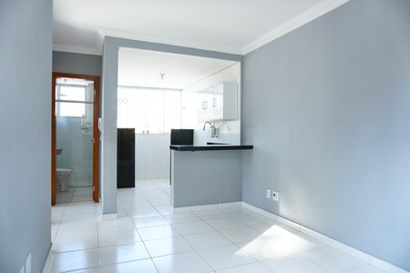 Sala de apartamento para alugar com 2 quartos, 50m² em Cachoeirinha, Belo Horizonte