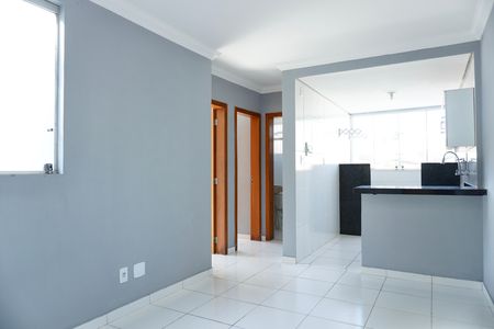 Sala de apartamento para alugar com 2 quartos, 50m² em Cachoeirinha, Belo Horizonte