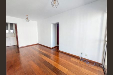 Apartamento para alugar com 61m², 2 quartos e 1 vaga Apartamento para alugar com 61m², 2 quartos e 1 vagaSala
