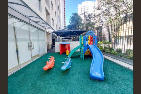 Apartamento para alugar com 61m², 2 quartos e 1 vaga Apartamento para alugar com 61m², 2 quartos e 1 vagaÁrea comum - Playground