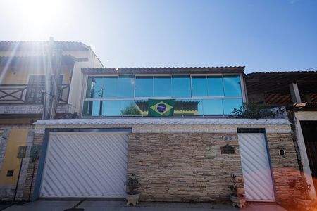 Casa à venda com 120m², 3 quartos e 2 vagasFachada