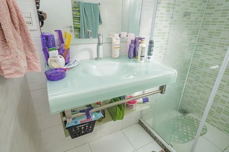 Casa à venda com 120m², 3 quartos e 2 vagasBanheiro 1