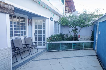Casa à venda com 120m², 3 quartos e 2 vagasVaranda