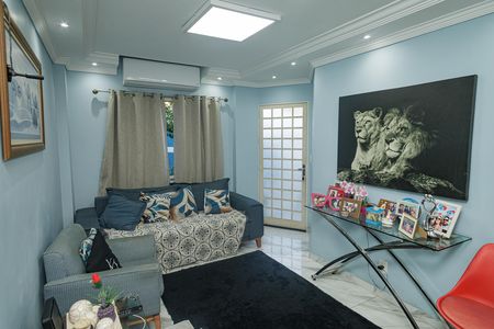 Sala de casa à venda com 3 quartos, 120m² em Campo Grande, Rio de Janeiro
