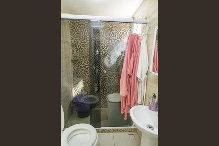 Casa à venda com 120m², 3 quartos e 2 vagasBanheiro 2