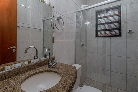 Casa para alugar com 120m², 3 quartos e 2 vagasbanheiro na suíte_1