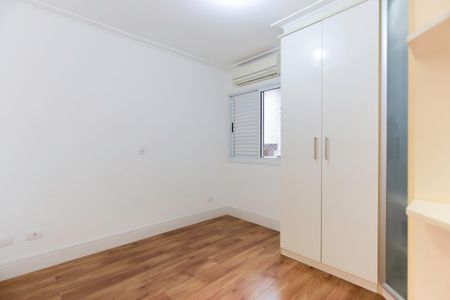 Casa de condomínio para alugar com 200m², 3 quartos e 2 vagasSuíte